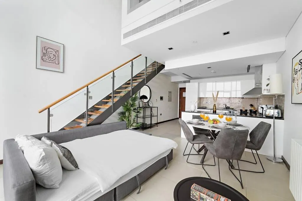 First Class 1Br Sophisticated Duplex Living Dubaj 0*,  Spojené arabské emiráty