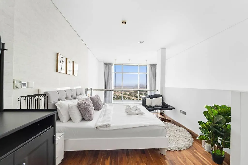 Apartmán First Class 1Br Sophisticated Duplex Living Dubaj